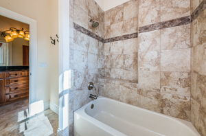 Upper Level Jack n Jill Bathroom1b