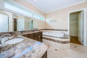 Primary Bathroom10