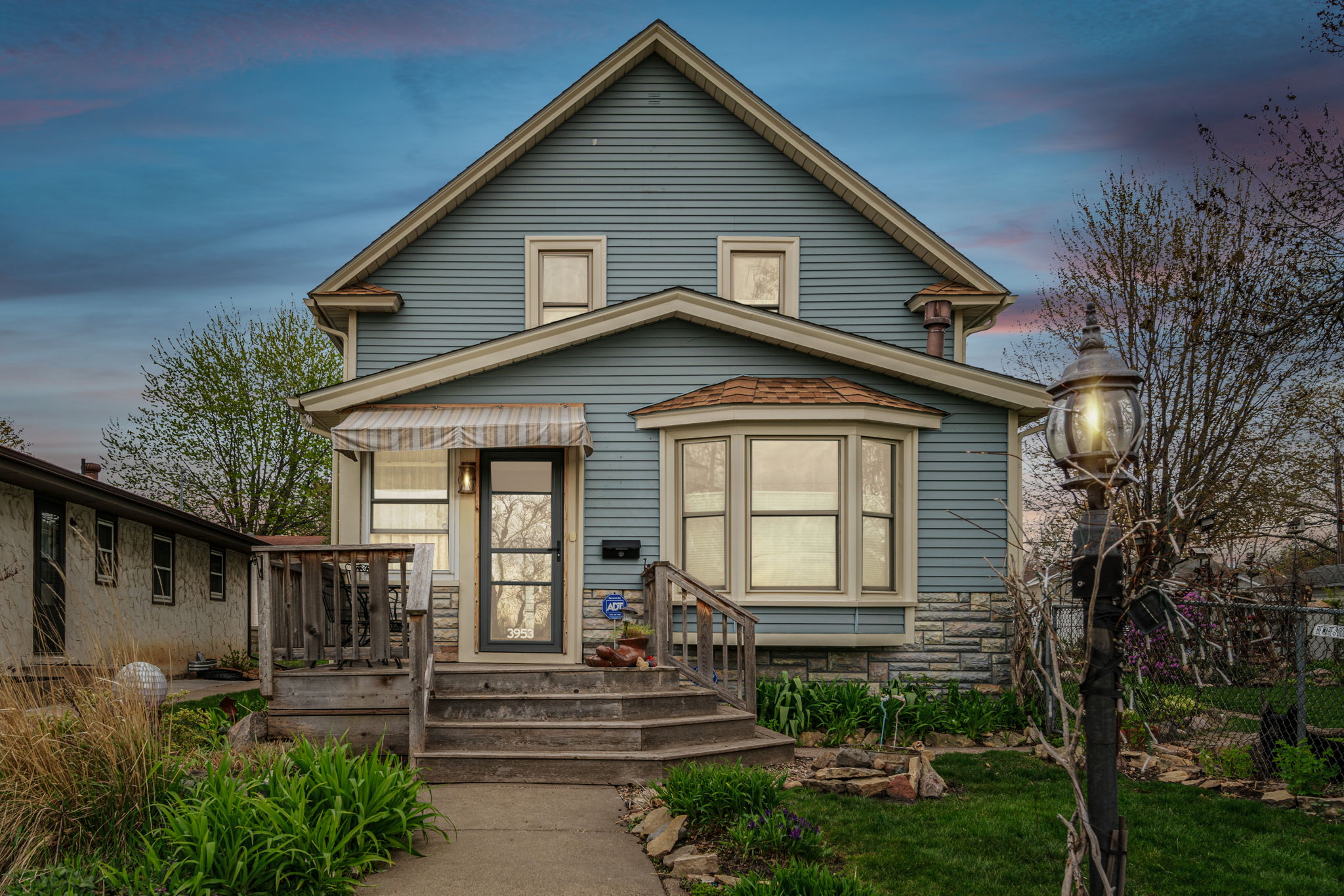 01_Exterior