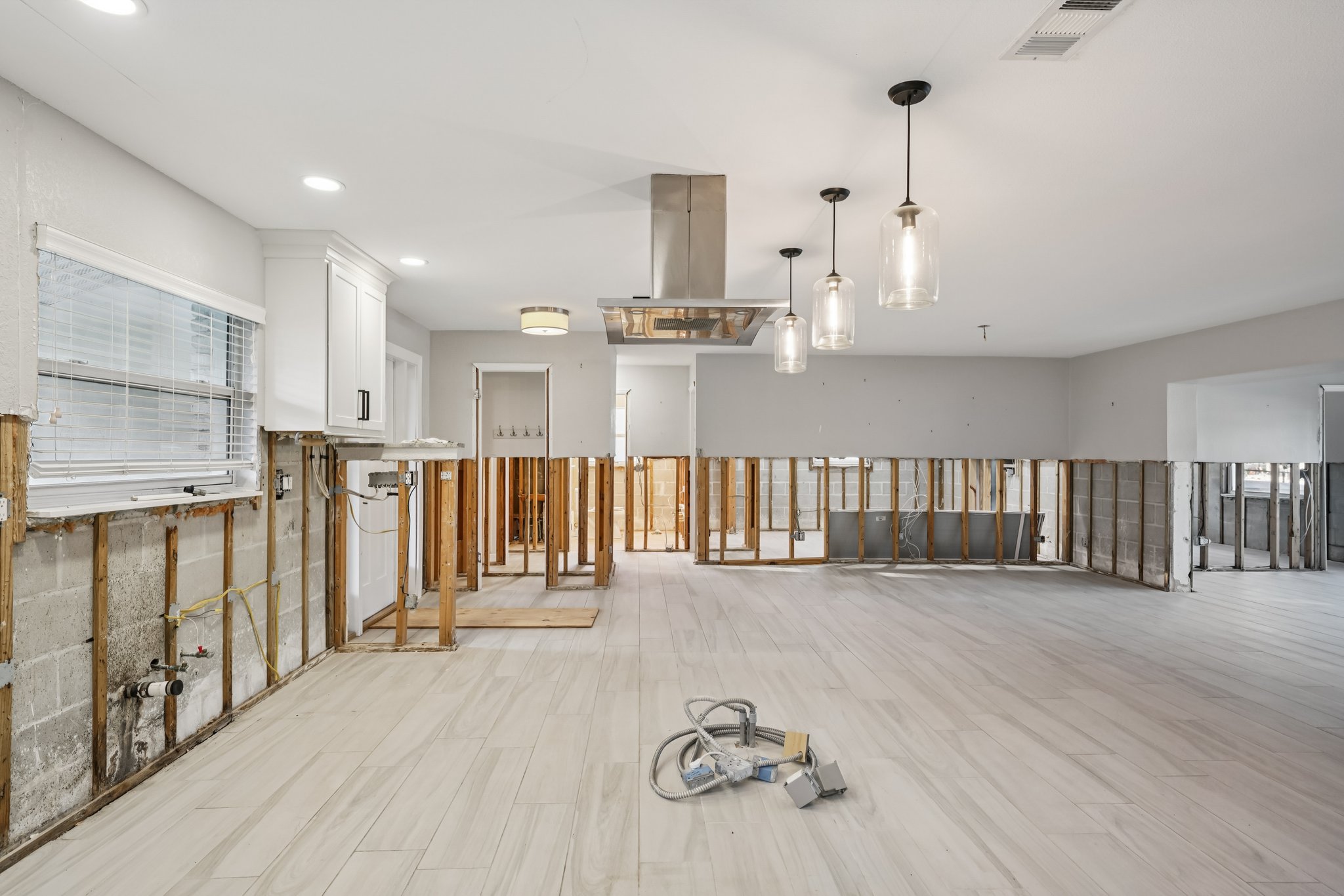 Shore Acres Blvd NE-S2310-013.jpg
