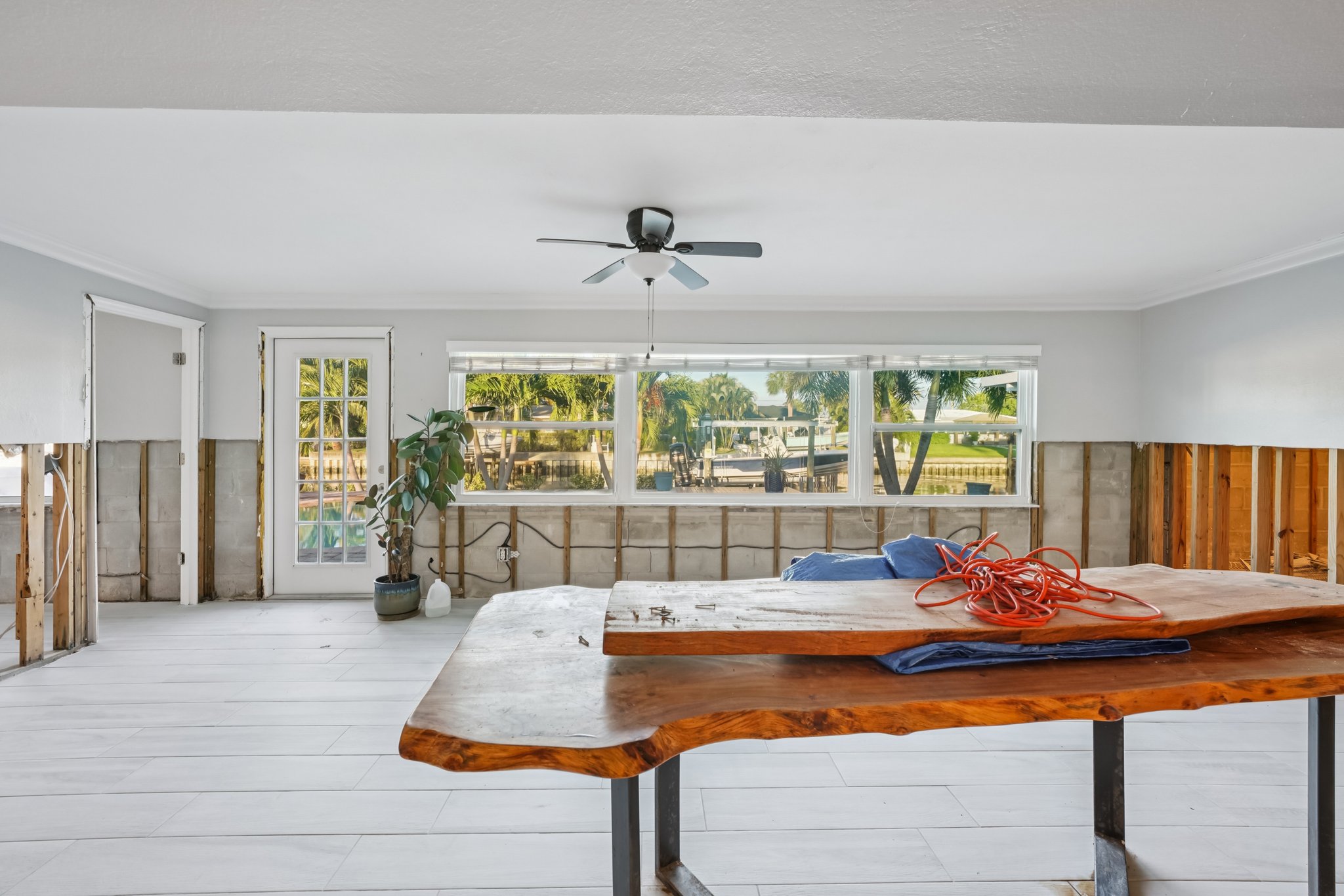 Shore Acres Blvd NE-S2310-022.jpg