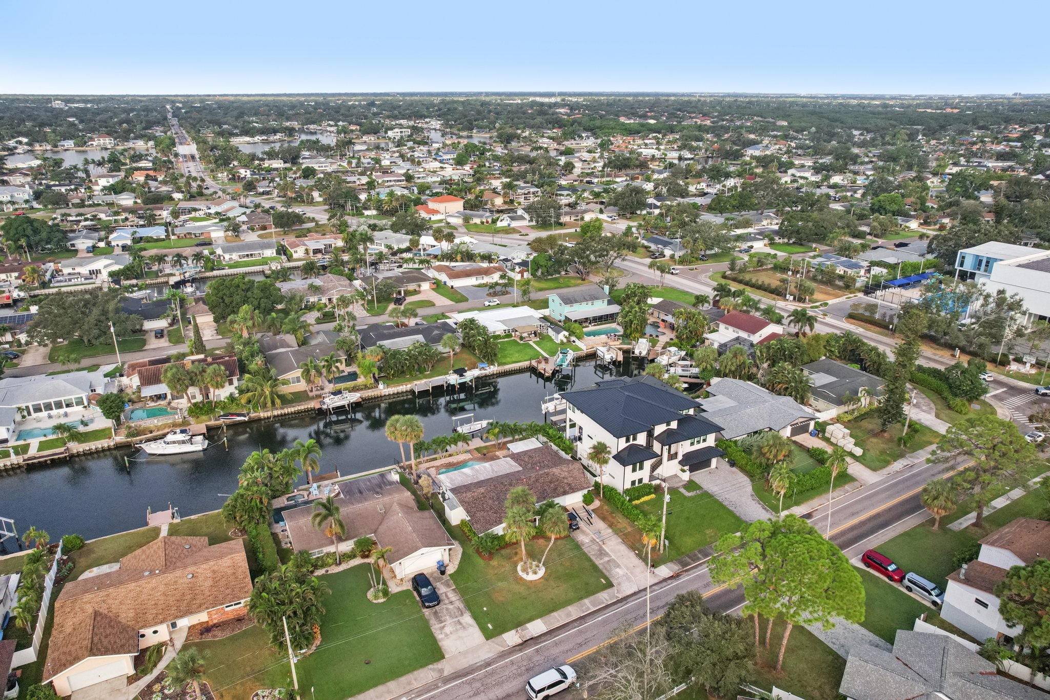 Shore Acres Blvd NE-S2310-056.jpg