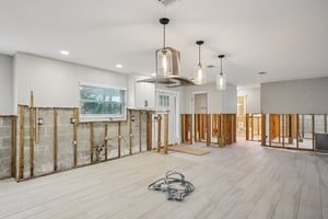 Shore Acres Blvd NE-S2310-012.jpg