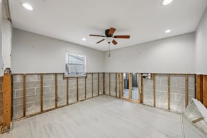 Shore Acres Blvd NE-S2310-031.jpg