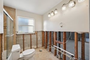 Shore Acres Blvd NE-S2310-033.jpg