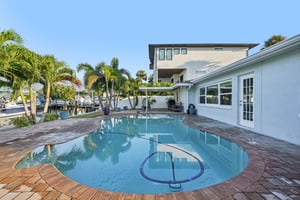 Shore Acres Blvd NE-S2310-041.jpg