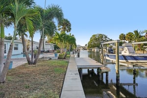 Shore Acres Blvd NE-S2310-046.jpg