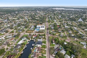 Shore Acres Blvd NE-S2310-063.jpg