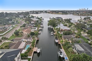 Shore Acres Blvd NE-S2310-075.jpg