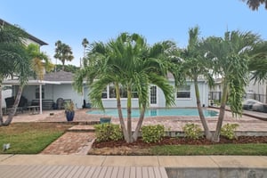 Shore Acres Blvd NE-S2310-081.jpg