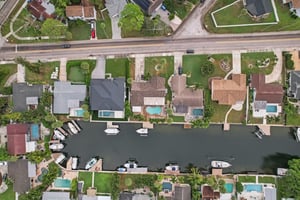 Shore Acres Blvd NE-S2310-083.jpg