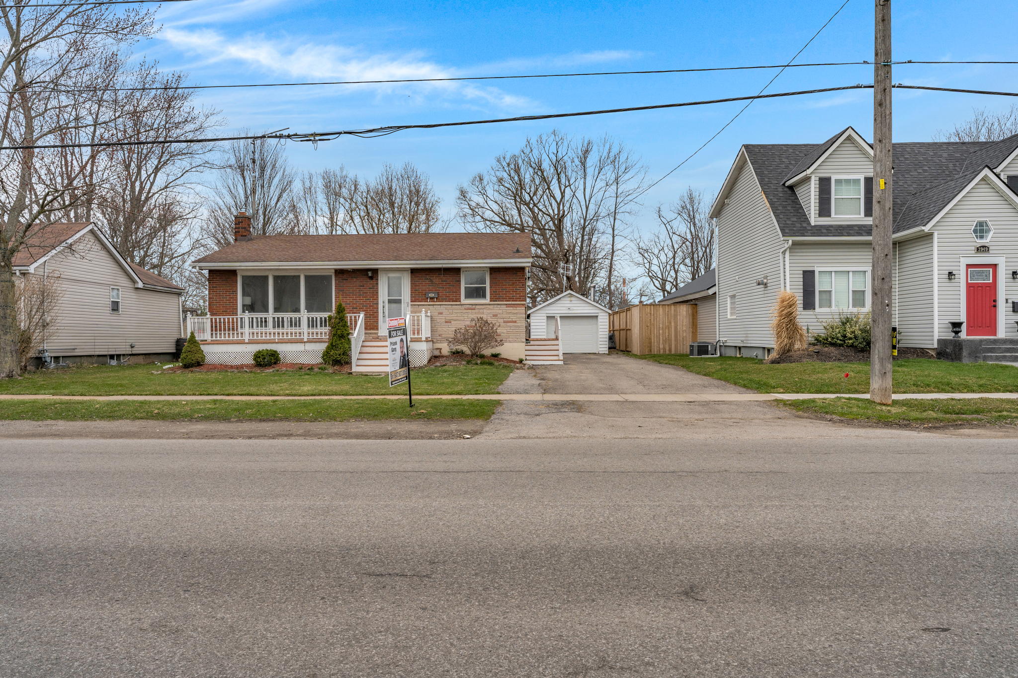 3959 Welland St, Niagara Falls, ON L2G 6J6, Canada Photo 2