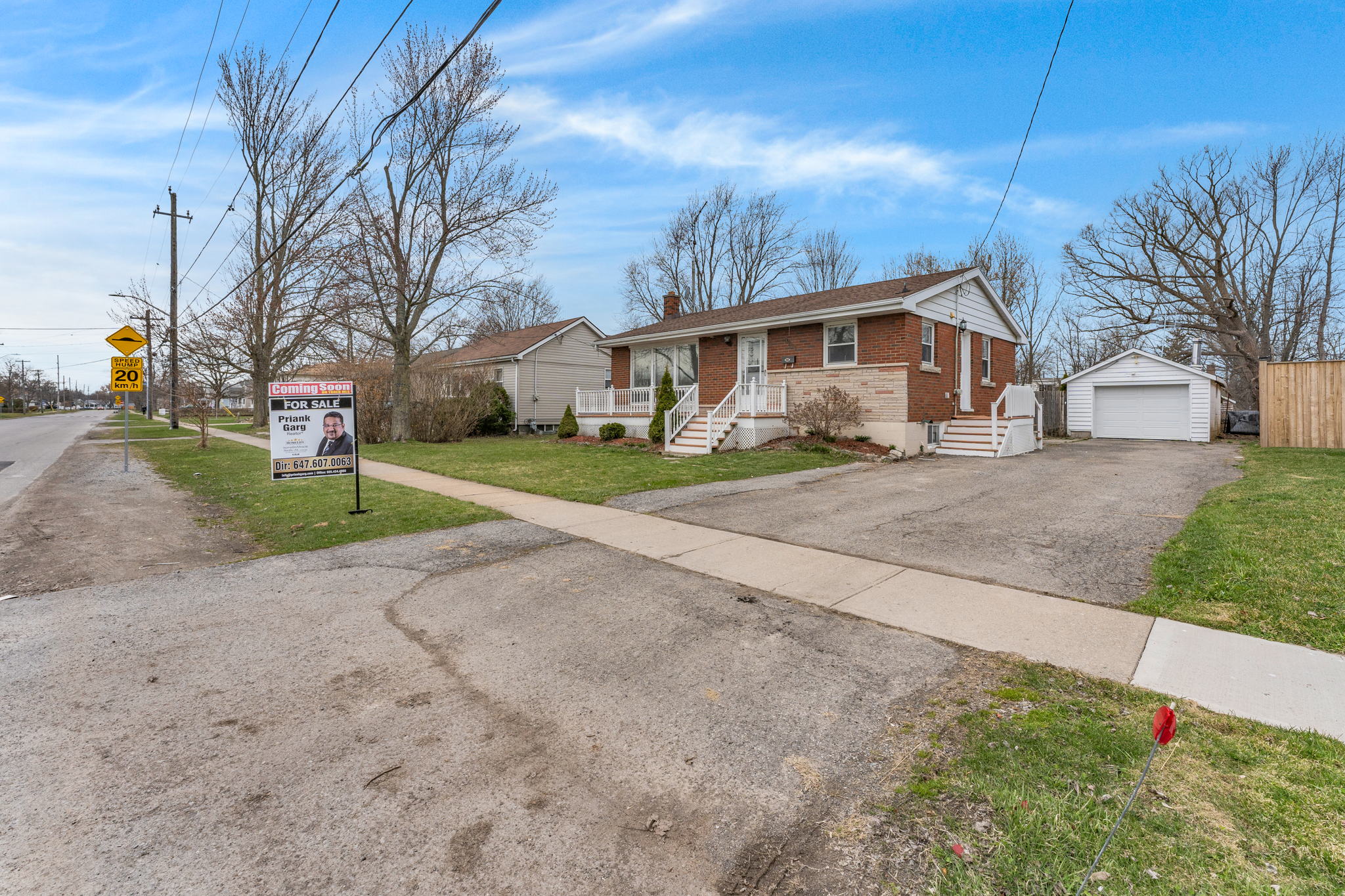 3959 Welland St, Niagara Falls, ON L2G 6J6, Canada Photo 3