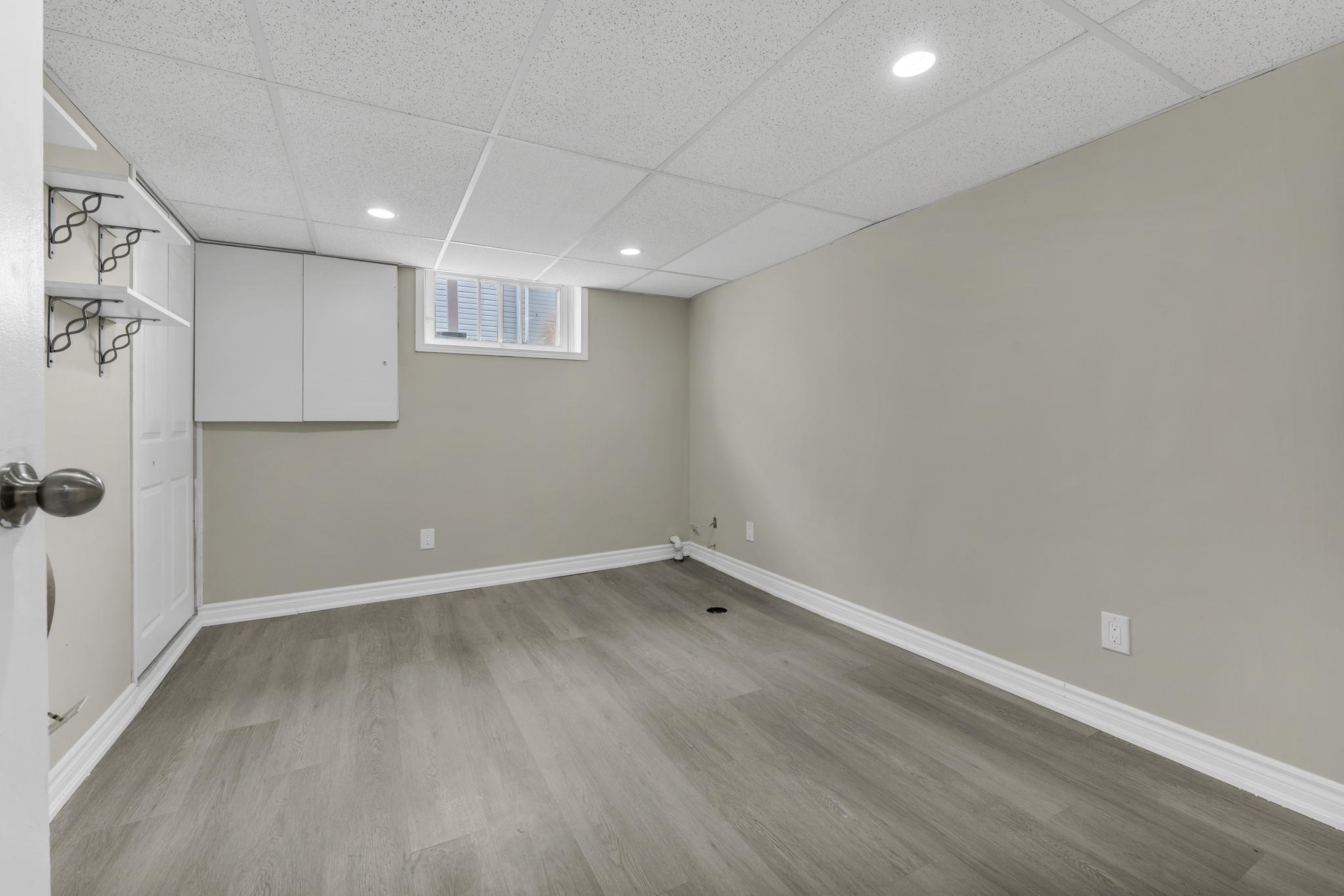 3959 Welland St, Niagara Falls, ON L2G 6J6, Canada Photo 42