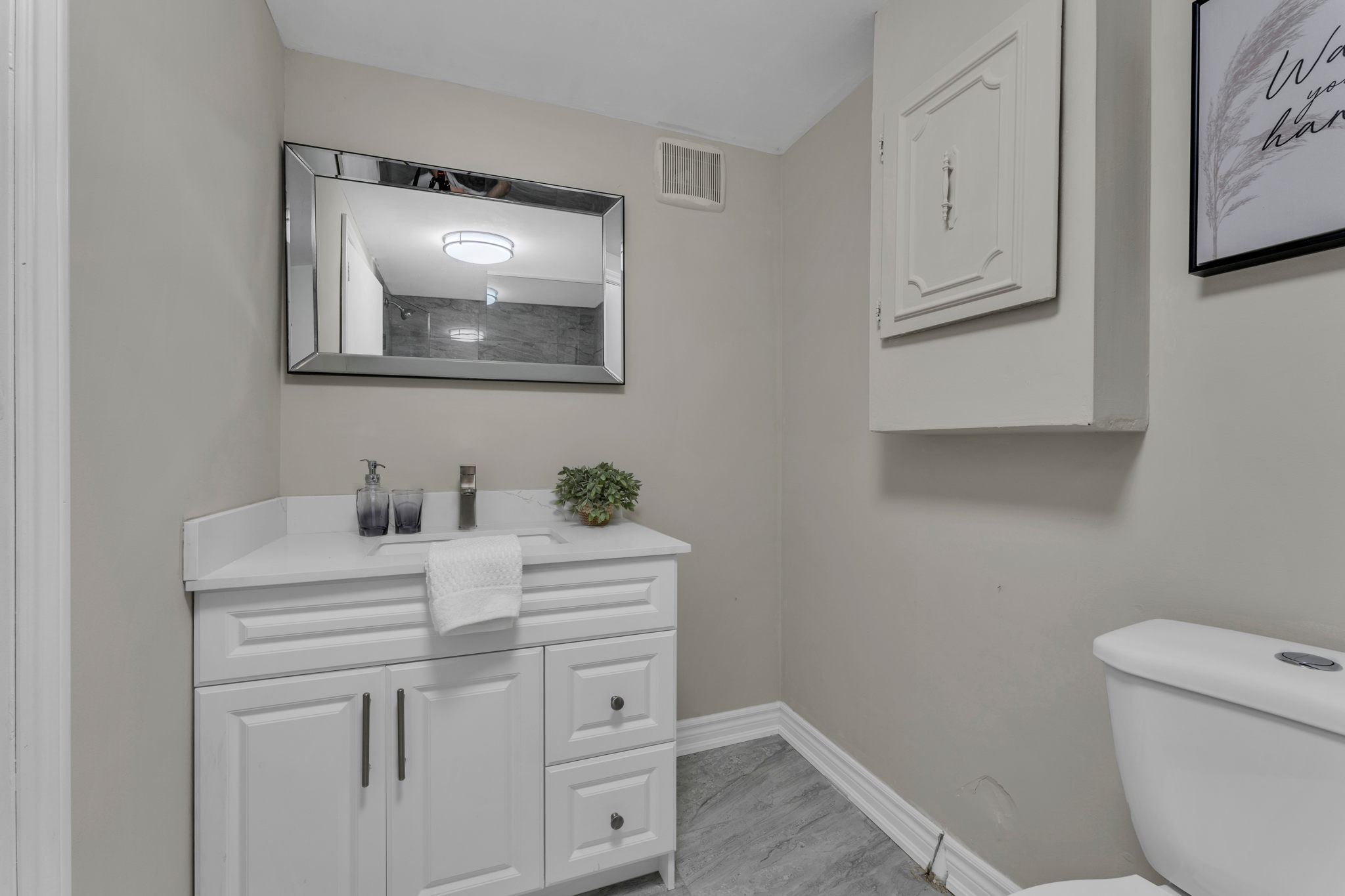3959 Welland St, Niagara Falls, ON L2G 6J6, Canada Photo 44