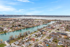 3959 Welland St, Niagara Falls, ON L2G 6J6, Canada Photo 50