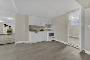 3959 Welland St, Niagara Falls, ON L2G 6J6, Canada Photo 35