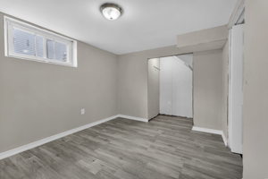 3959 Welland St, Niagara Falls, ON L2G 6J6, Canada Photo 40