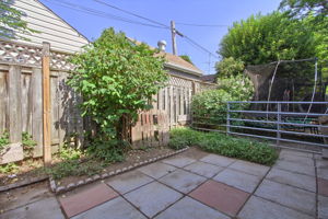  Photo 49