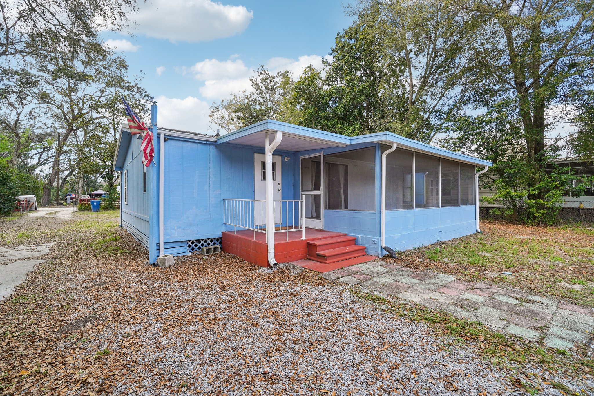 Korbus Rd-S0303-005.jpg