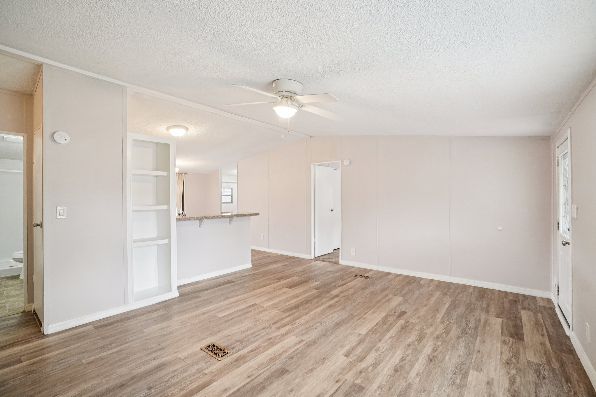 Korbus Rd-S0303-008.jpg