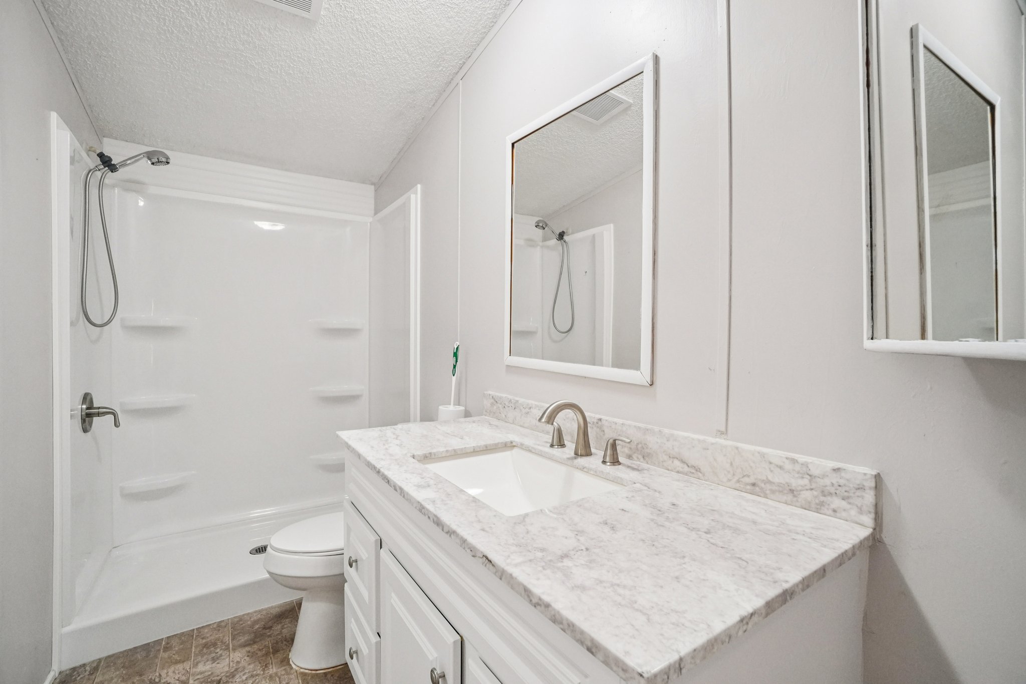 Korbus Rd-S0303-019.jpg