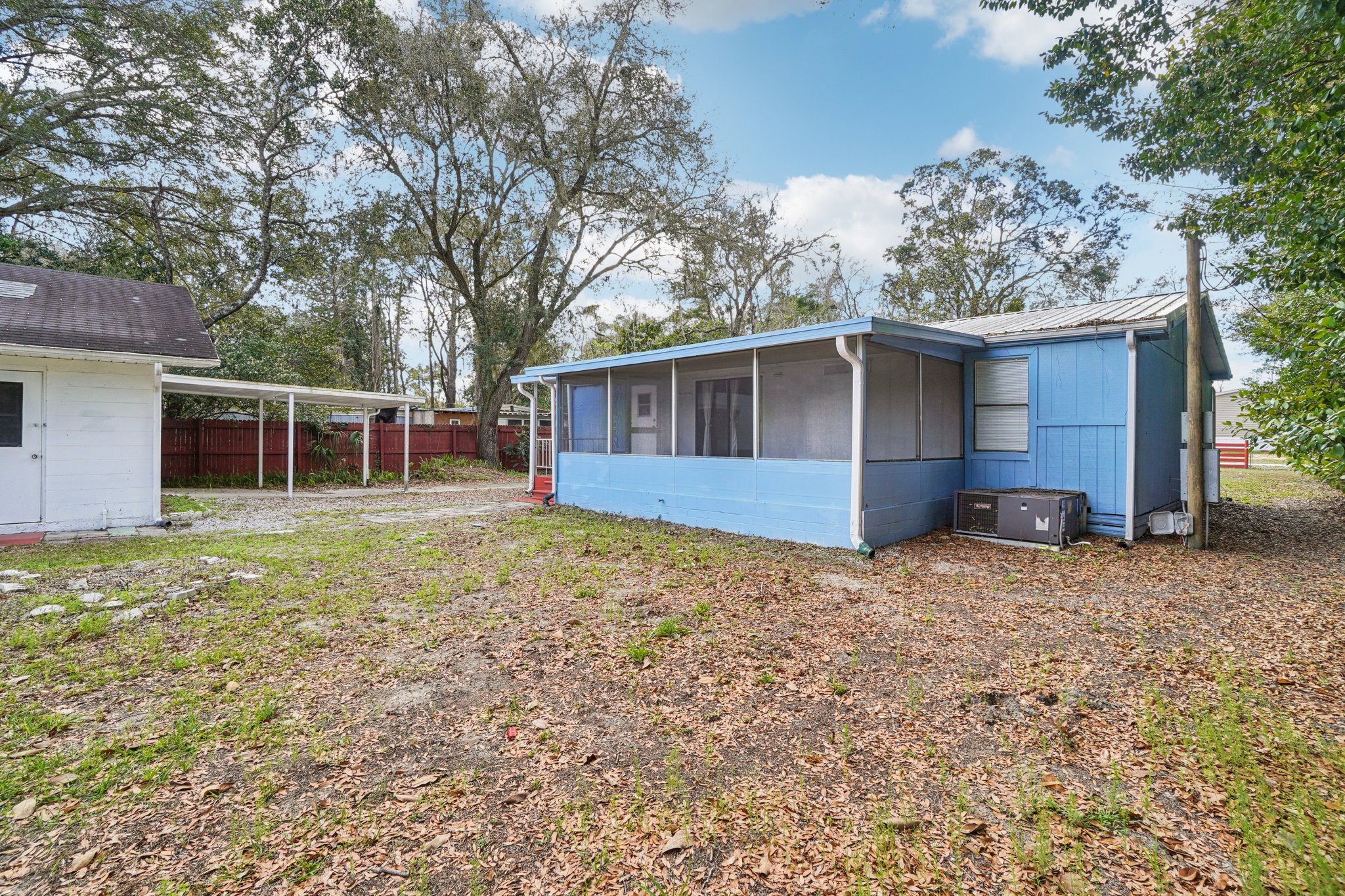 Korbus Rd-S0303-029.jpg