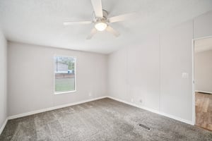 Korbus Rd-S0303-016.jpg