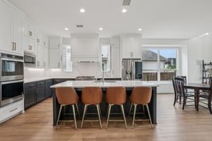 Medio Creek Dr-1206-020.jpg