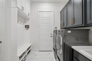 Medio Creek Dr-1206-029.jpg