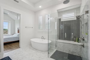 Medio Creek Dr-1206-036.jpg