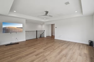 Medio Creek Dr-1206-041.jpg