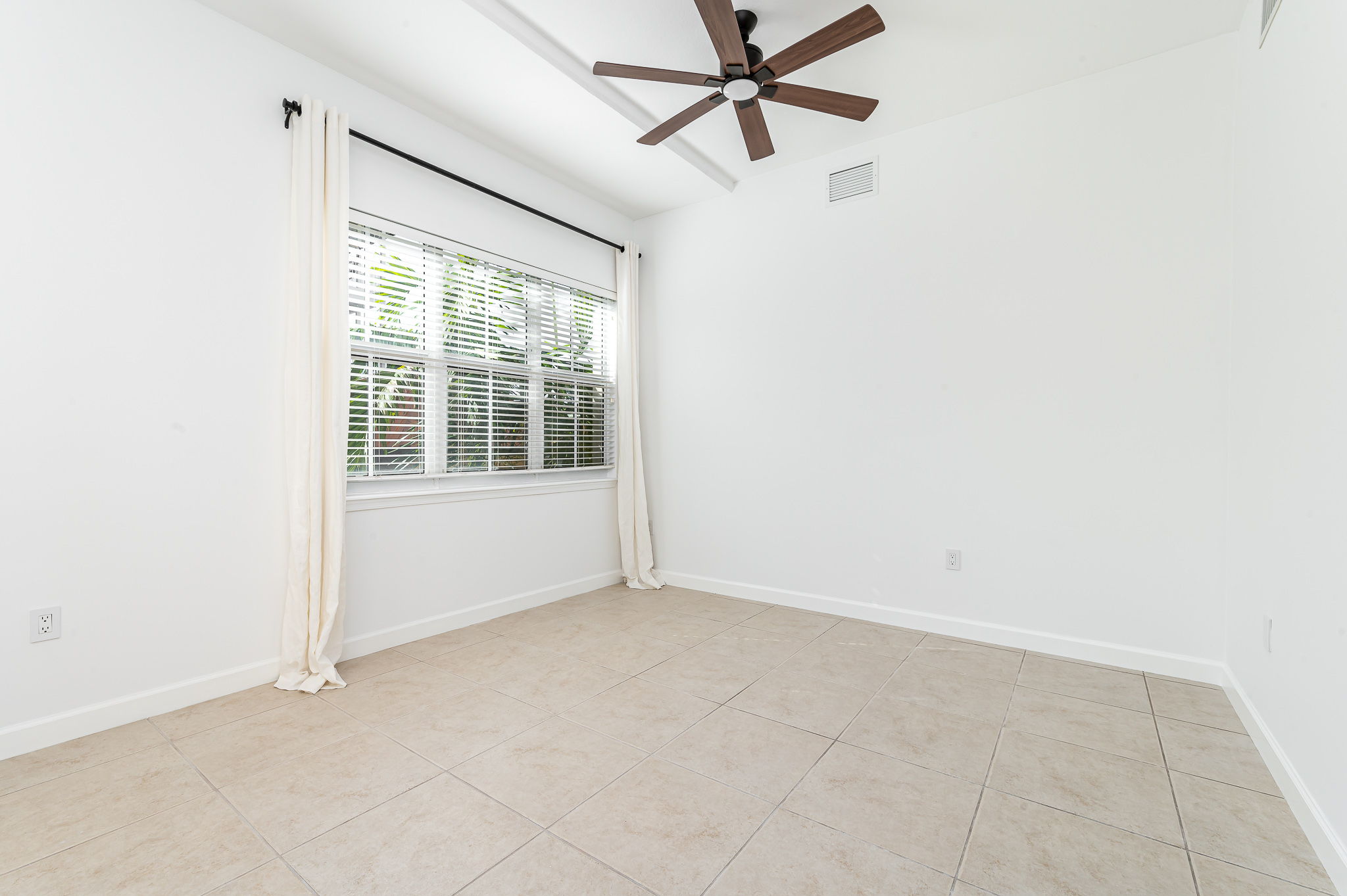 3960 N Flagler Dr, West Palm Beach, FL 33407, USA Photo 13