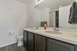  Photo 35