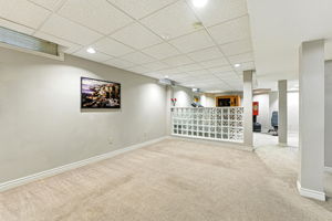 Photo 52