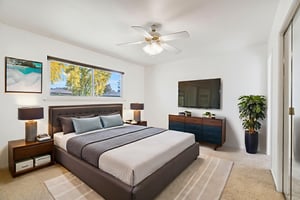 DSC07930_1_2_4 virtually staged.jpeg