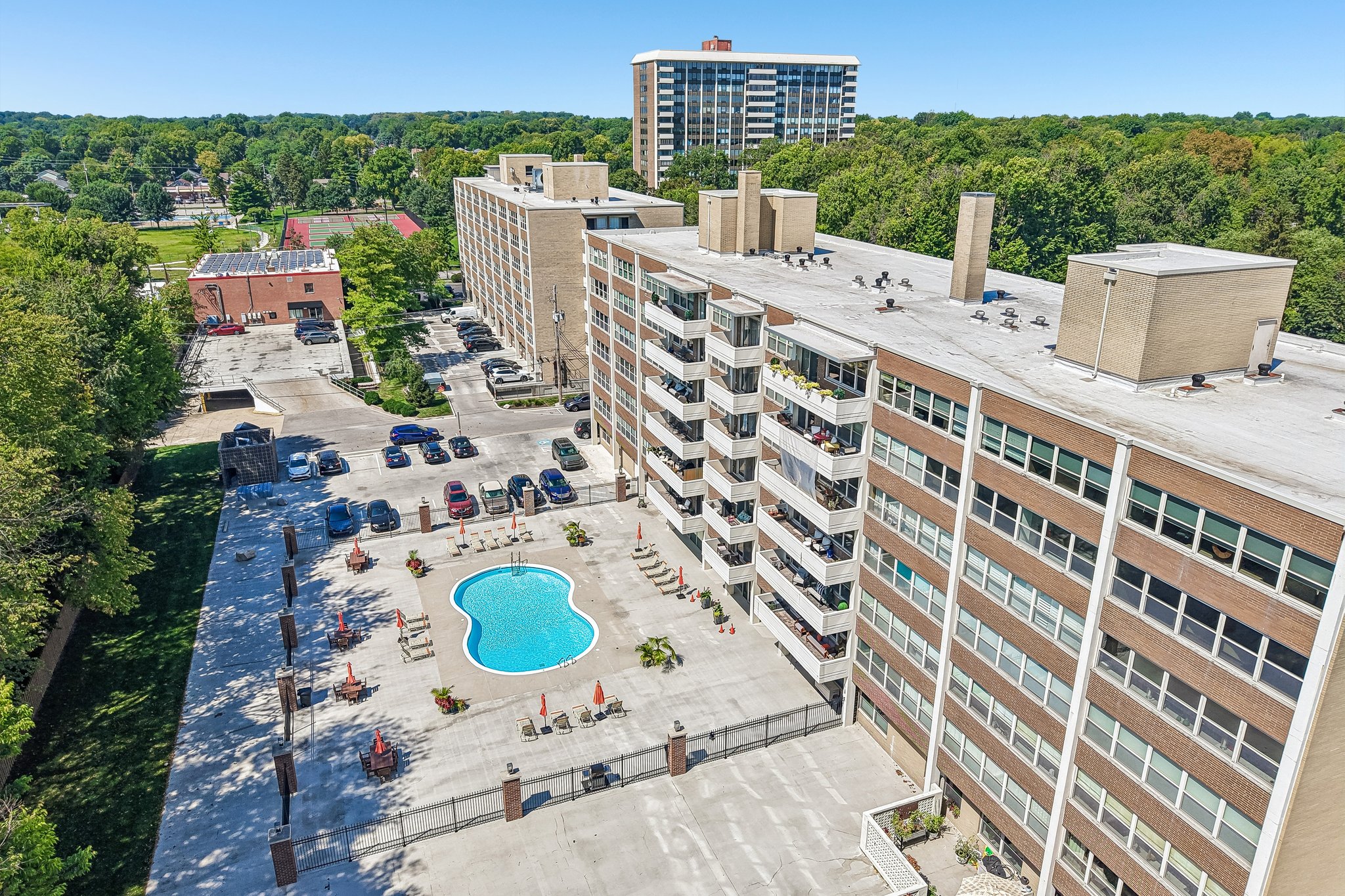 N Meridian St unit 6g-S0409-039.jpg