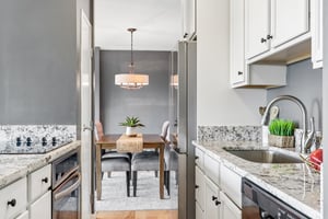 N Meridian St unit 6g-S0409-011.jpg