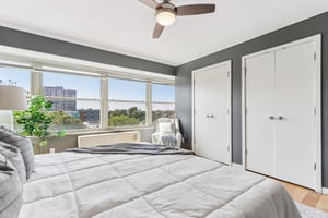 N Meridian St unit 6g-S0409-022.jpg
