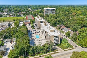 N Meridian St unit 6g-S0409-037.jpg