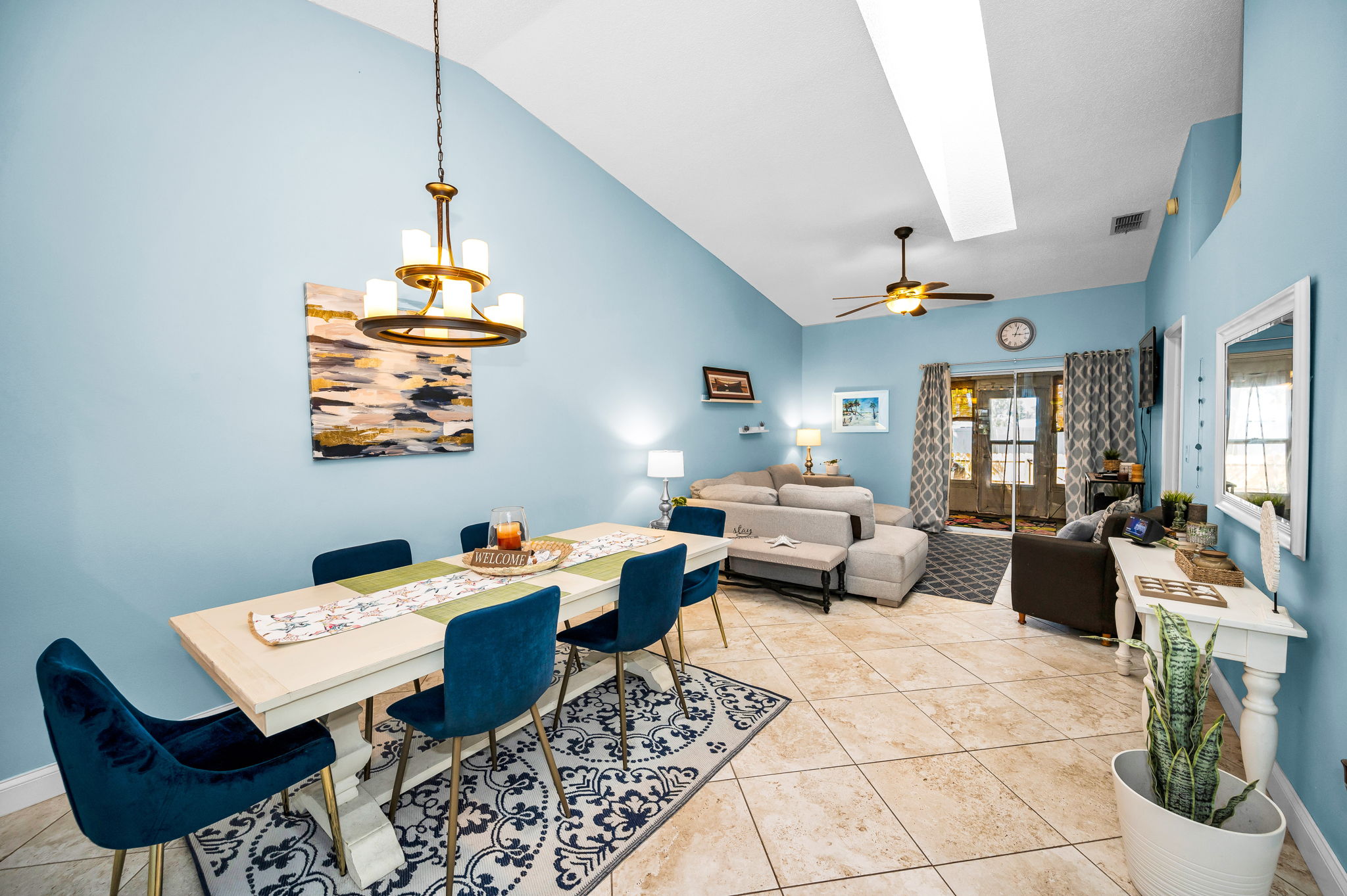 Dining Room4