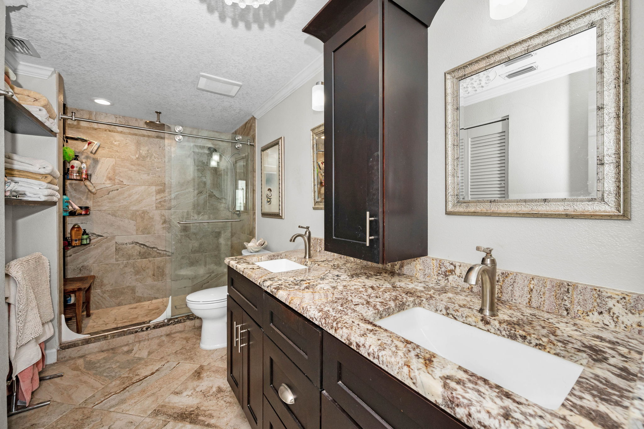 Master Bathroom1a