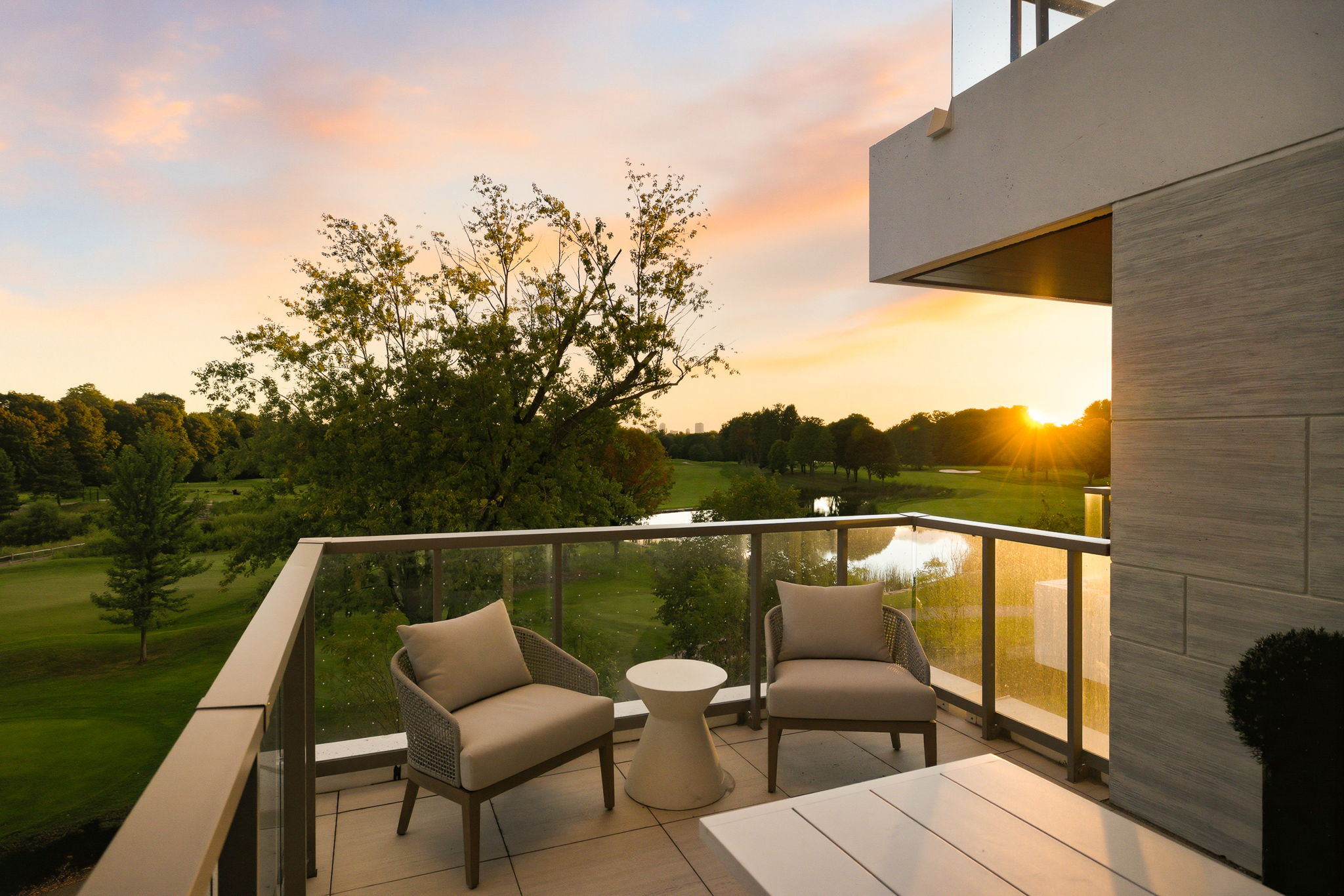  Photo 64