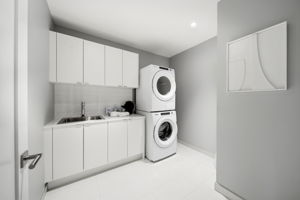  Photo 100