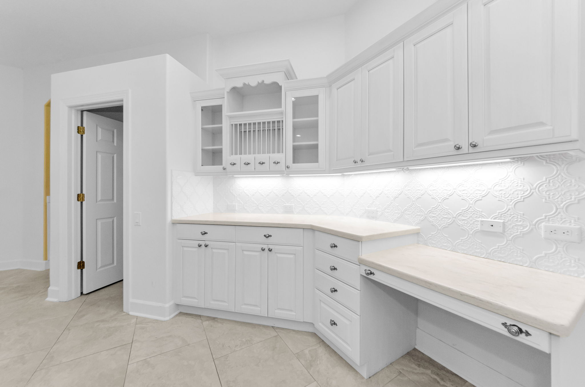 Kitchen 7
