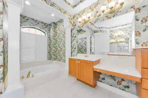 Primary Bathroom 1b