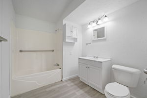  Photo 33