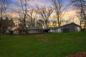 County Line Rd E - VT-004