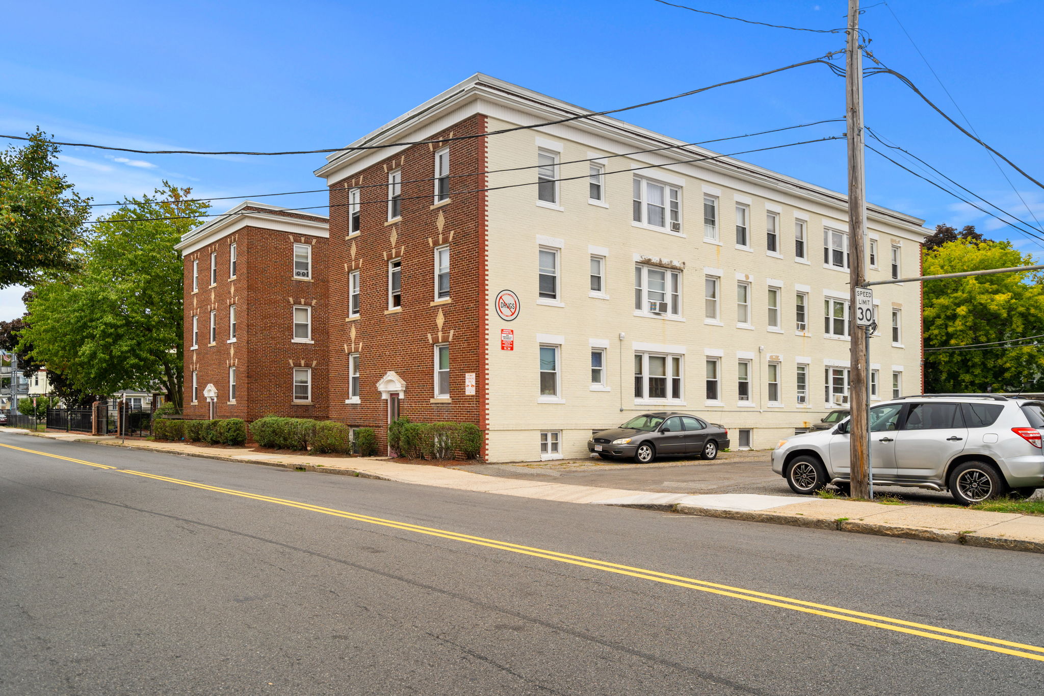 398 Andover St, Lawrence, MA 01843 Luxe Life Productions