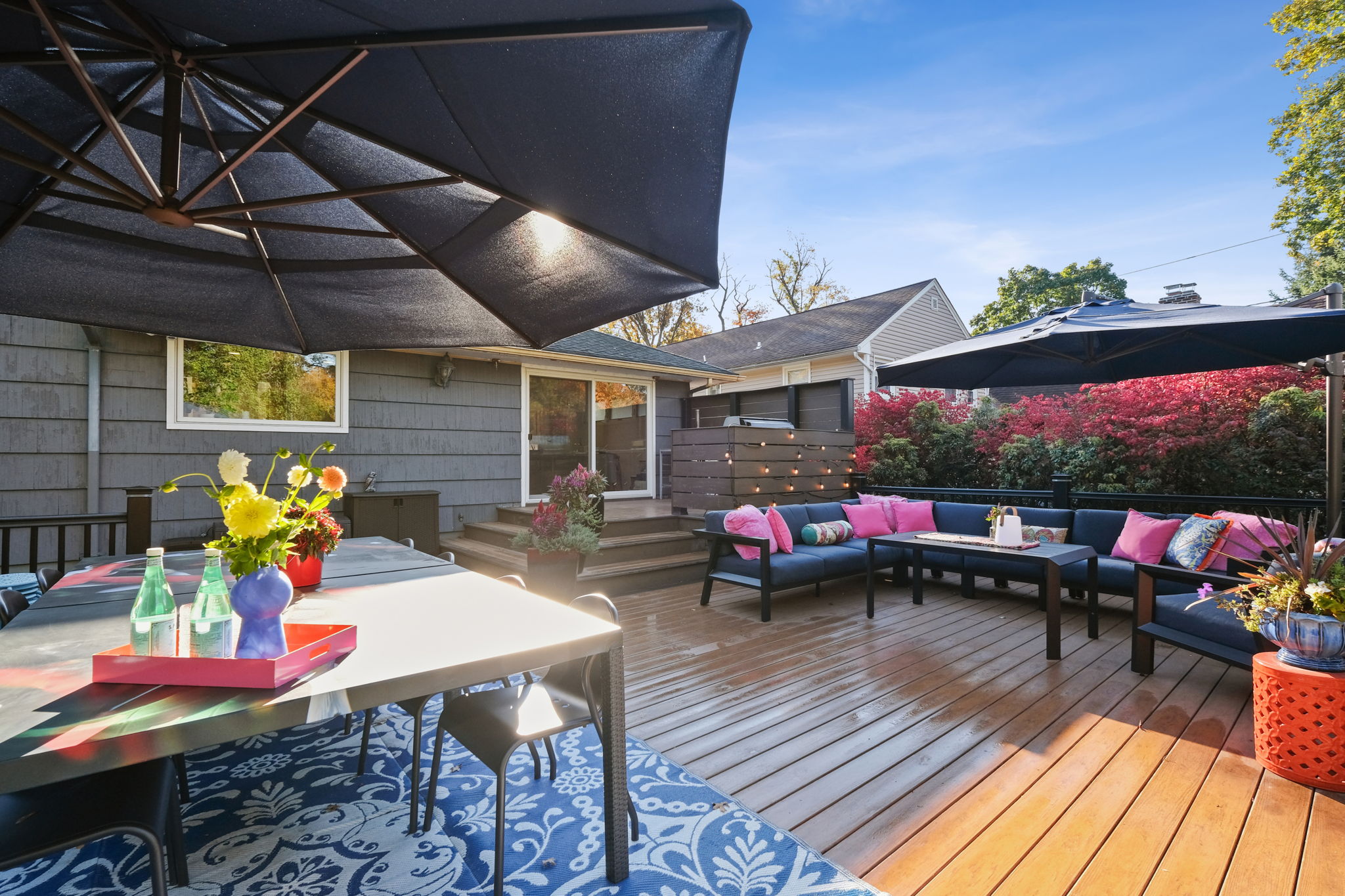 You're going to love this outdoor room.